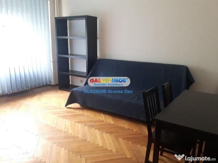 Apartament cu 3 camere în Centrul Civic