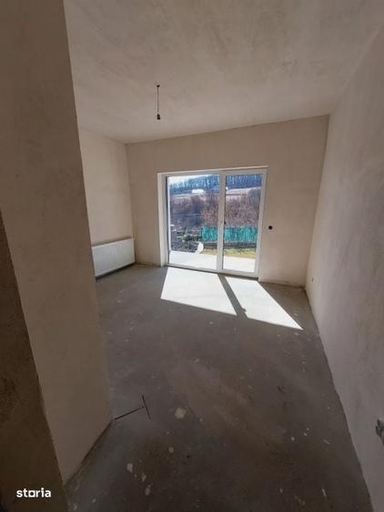 Casă cu 4 camere în Luna