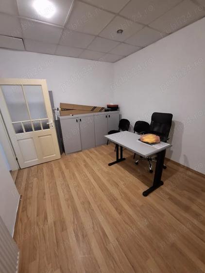 Spațiu comercial, de 60 mp, în Rovine