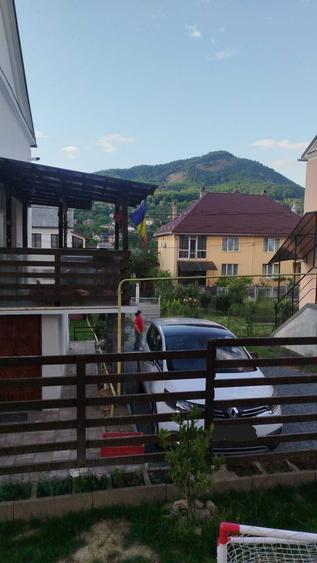 Vand - Apartament cu 3 camere si curte proprie - 6