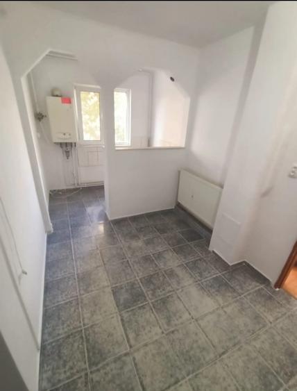 !!! 2 Camere ..confort 1,,et 2 ...bloc izolat cu Centrala - 2