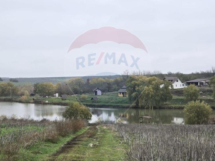 DE VANZARE LAC Pescuit sportiv 6,7ha + TEREN 6,3ha - 2