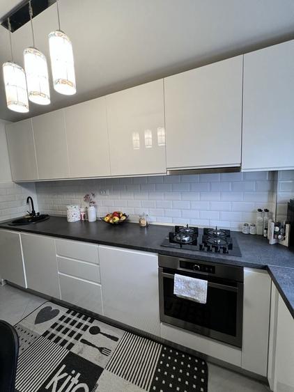 Apartament 3 camere, central - 2