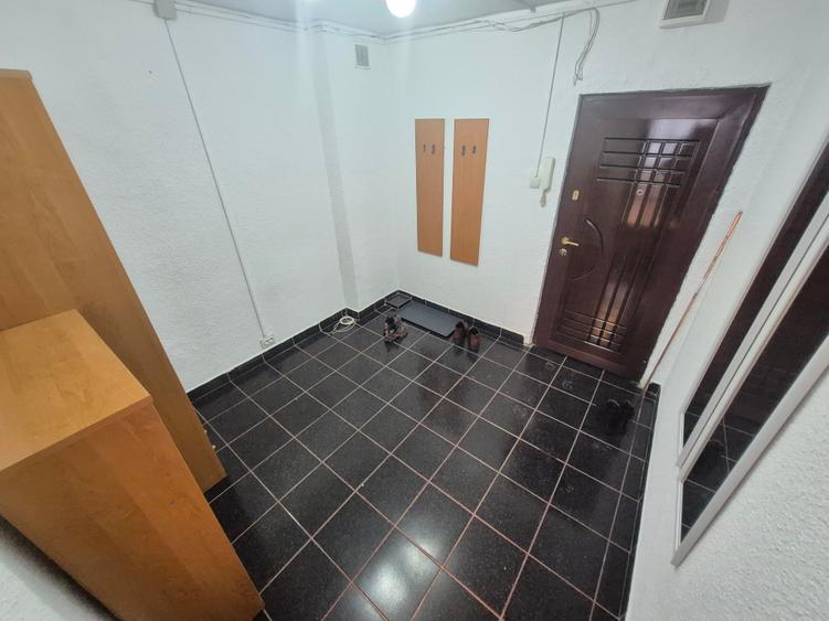 1 Cam-Complexul Studentesc-5 Min Centru--Mobilat--Aer Conditionat-280 Euro! - 10