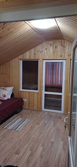 Casă cu 3 camere în Siriu