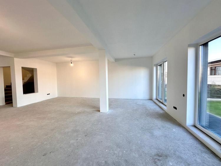 Duplex de vanzare, 3 nivele, 170 mp, teren 270 mp, zona Narciselor - 10