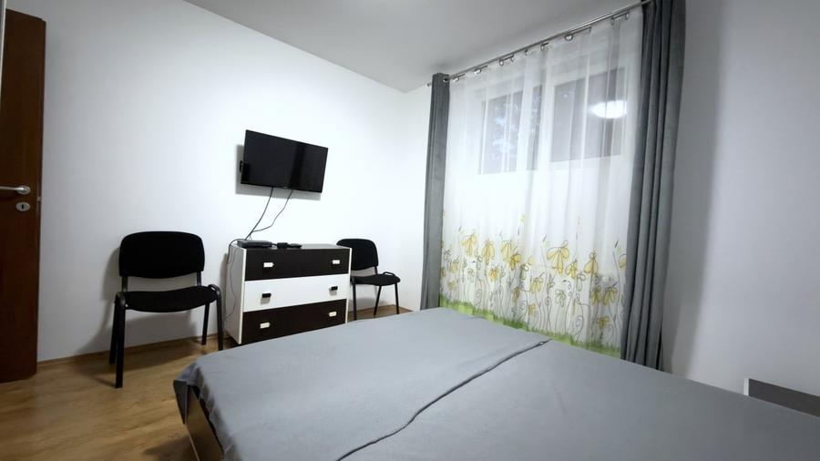 2 camere, gata de mutat, bloc 2013, 10 min metrou Leonioda , comision zero - 5