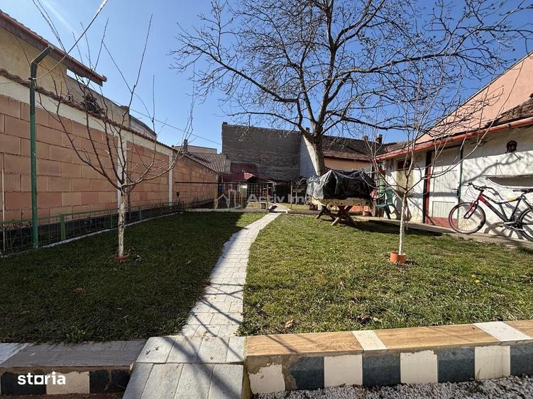 Casa central singur in curte - 150 mp util - 411 mp curte - 6