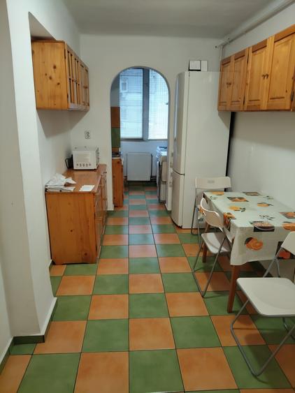 Inchiriez apartment 3 camera locatie buna - 1