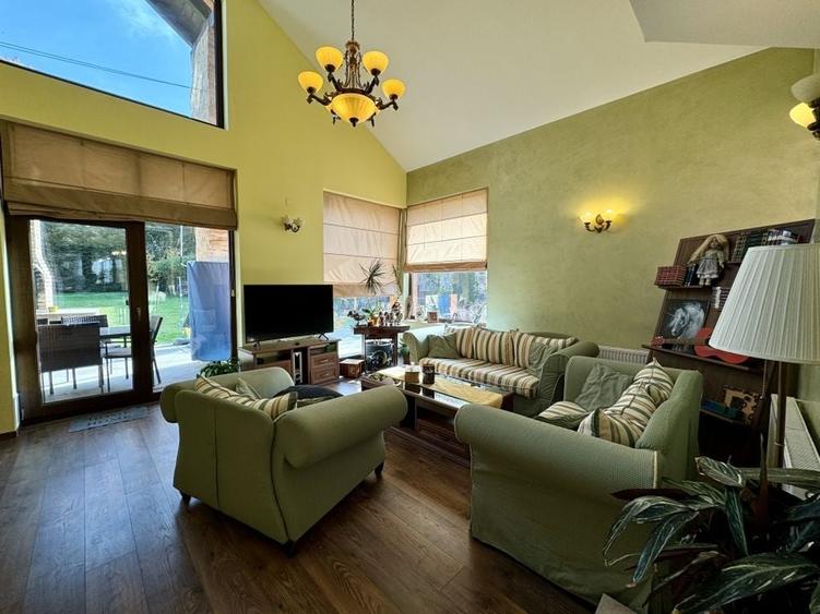 Vilă individuală de v&acirc;nzare &icirc;n R&acirc;șnov, Zona Primăverii | Natură și Confort - 13