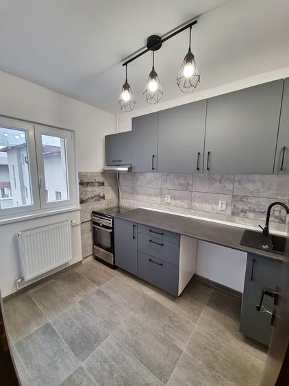 Apartament 4 cam, prima inchiriere, renovat, bucatarie mobilata si utilata - 2
