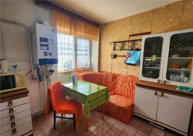 Apartament 4 camere decomandat  zona Unirii Sud - 10