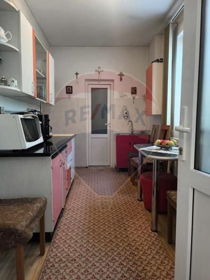 Casă de vanzare 3 camere Gherla - 19