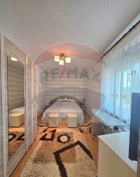 Apartament doua camere vis a vis de Vila Flora Medias - 11