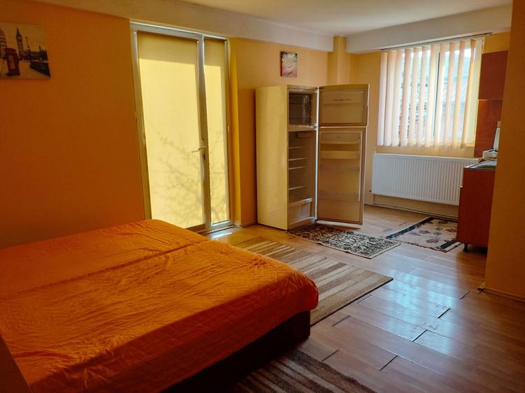 Inchiriez garsoniera zona Bularga Granit Iasi - 7