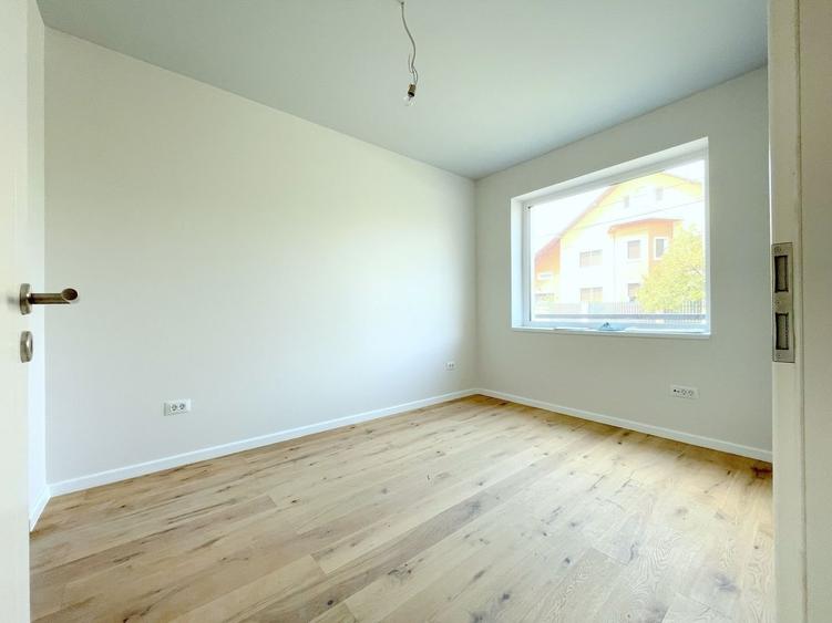 Casa vanzare 5 camere - zona Mehala - COMISION 0% - 18