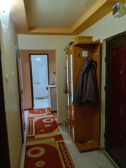 DE VANZARE apartament zona stadion 1 - 4