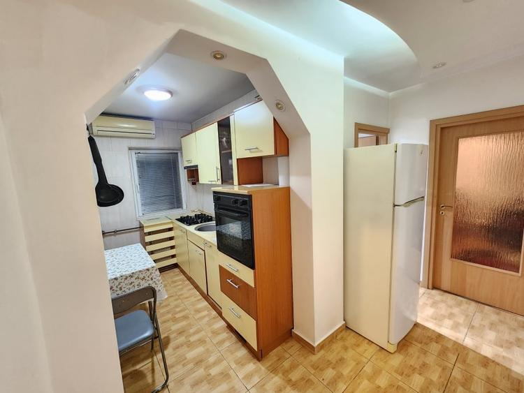 Vand apartament cu 2 camere decomandat in zona Șagului - 2