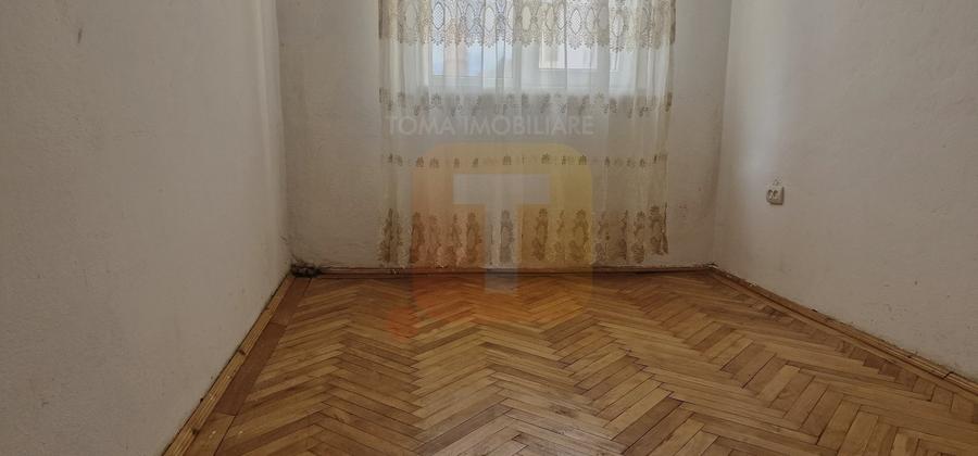 Apartament 3 camere de vânzare, etaj 2 din 4, Aleea Tiparului - 8