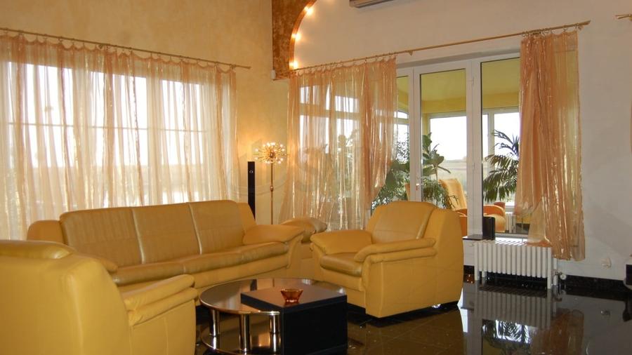 REV0002800 Vila de vanzare cu vedere la lac Laguna Albastra Corbeanca - 9