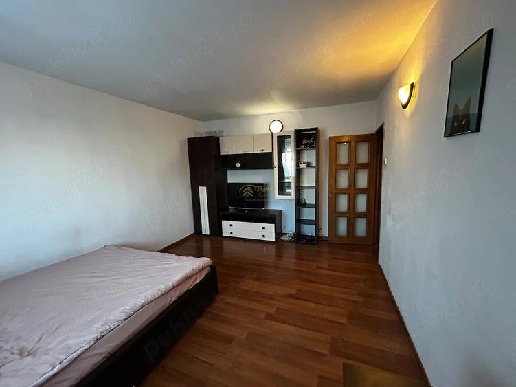 Apartament cu 3 camere decomandat în Ultracentral