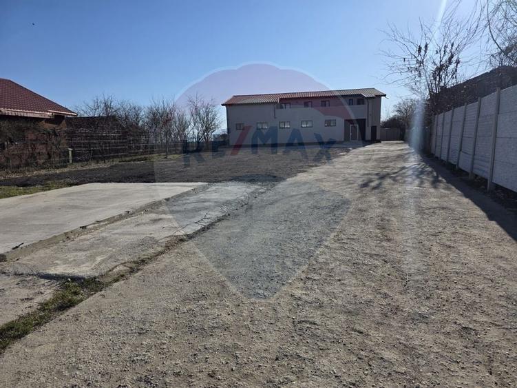 Cladire mixta depozitare  si birouri/locuit 600 mp si teren 1500 mp - 9