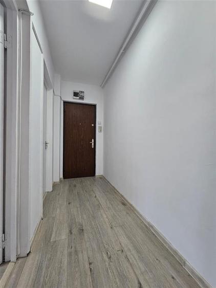 Apartament 3 camere, de inchiriat, Zona Grivitei - 9