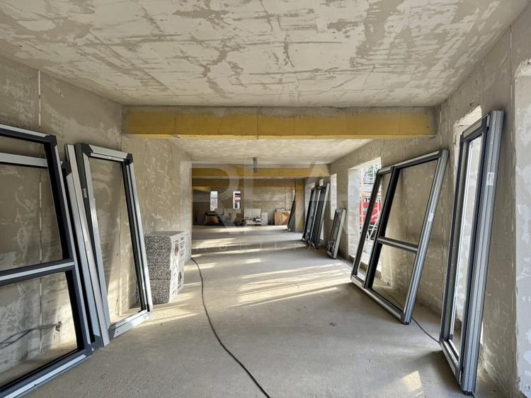 Spatiu Comercial 430 mp Ultracentral langa Vatra Luminoasa - 8