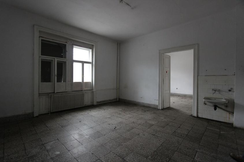 Imobil pretabil cladire de birouri, clinica medicala - Central - 10