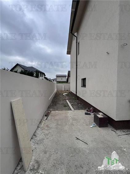 Vila pe stil modern, individuala cu 4 camere , 3 bai , Living , terasa,incalzilr - 8