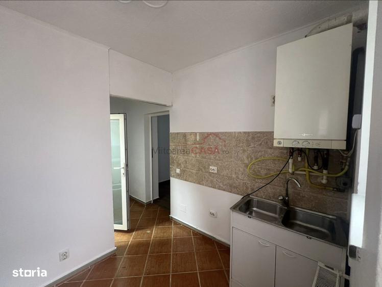 Casa renovata- curte - metrou Iancului - ideal locuita sau birou - 4