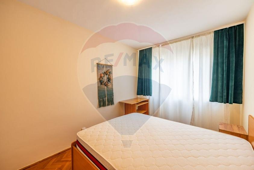Apartament 3 camere de inchiriat in zona Ultracentral - 10