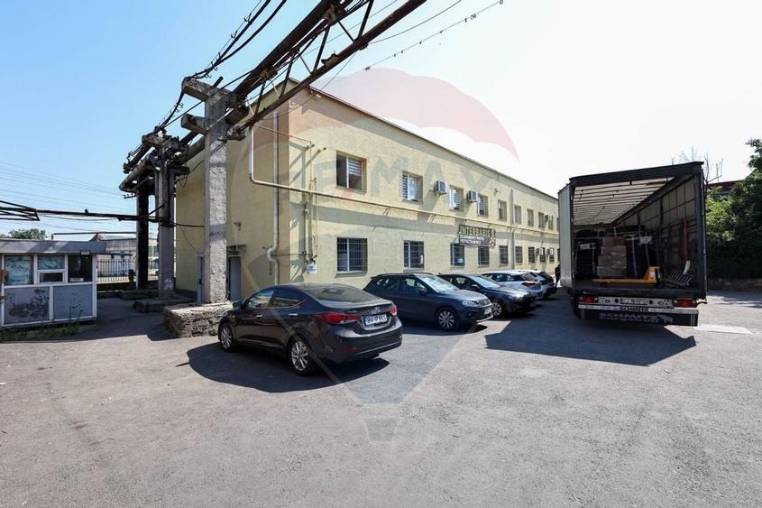 Spatiu de birouri de 560mp utili de vanzare in zona Uzina 2 - 3