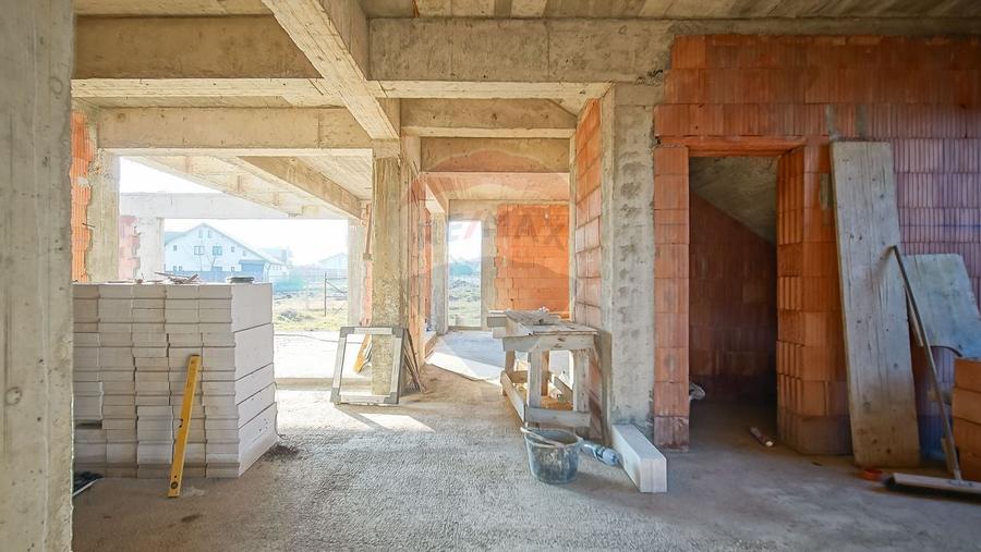 Vilă cu 3 camere, la roșu | Proiect modern – Poiana Craitelor - 13