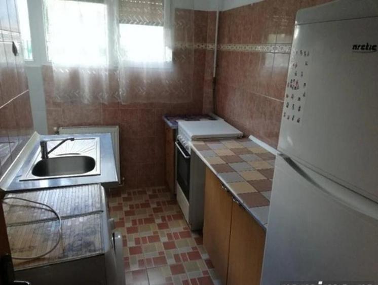 1 camera in zona Dacia - 2