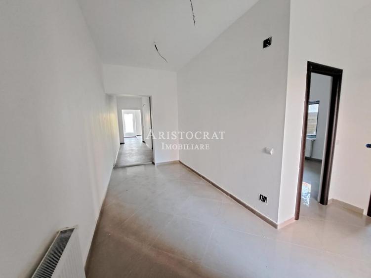 Vila Tip Duplex  generoasa cu vedere lac - 2