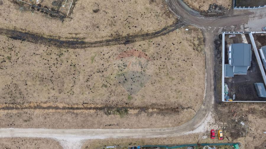 Teren Construcții intravilan de 500 mp, în Hărman
