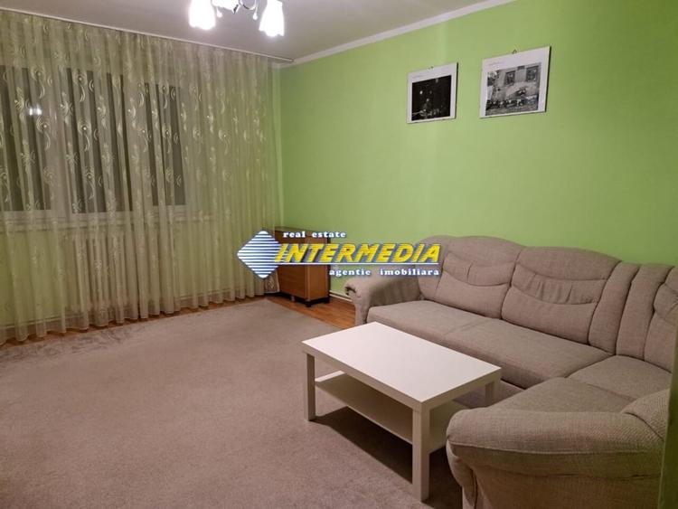 Apartament 3 camere decomandat de inchiriat Alba Iulia zona Centru - 3