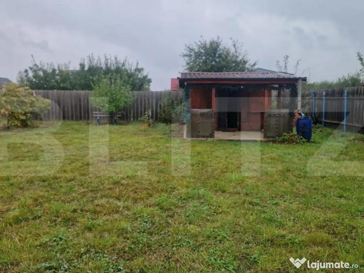 Teren Intravilan Harman cu utilitati , ingradit si casauta d - 7