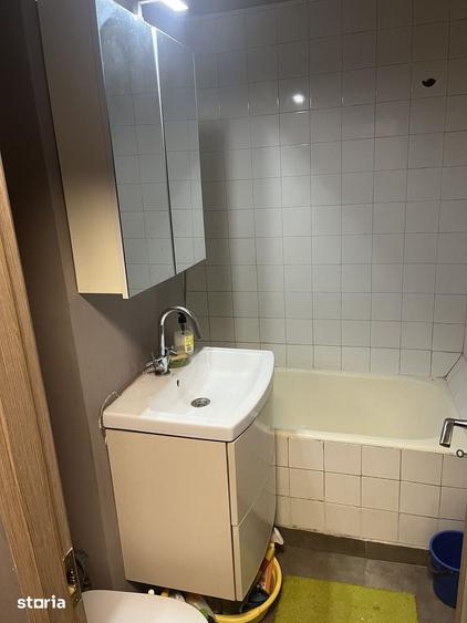 Apartament cu 4 camere în Tei