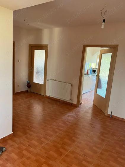 Vand casa cu etaj in Remetea Mare jud.Timis,240 mp locuibili si 1500 mp teren - 4