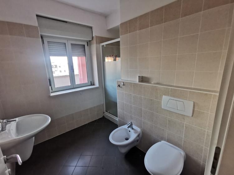 De inchiriat penthouse cu 4 camere – Complexul The Ring - 19