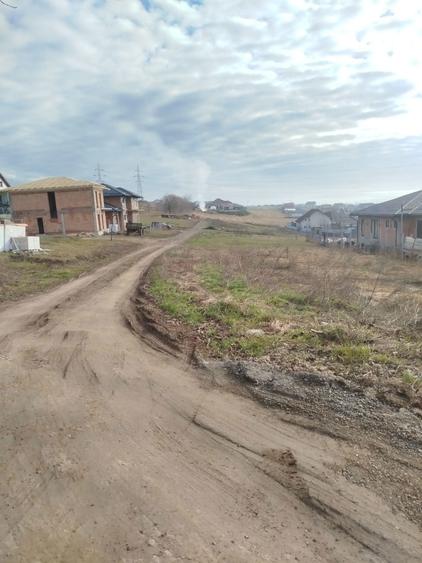 Teren intravilan - 1