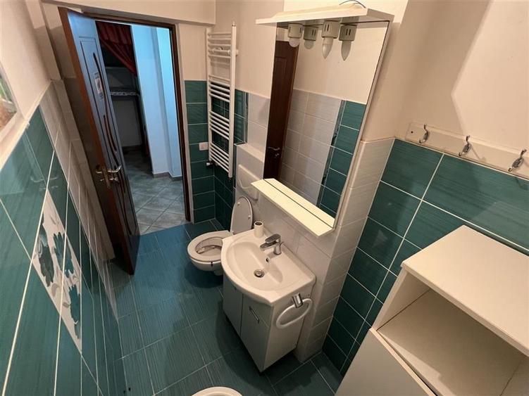 Ap 3 camere,parter, balcon, parcare, boxa, ultracentral- Scoala 9 - 11