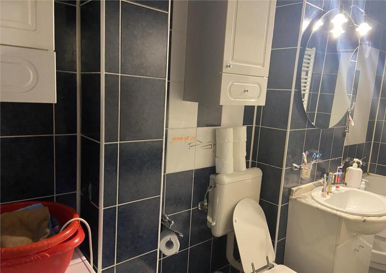 Apartament 4 camere , zona centrala - Inspectoratul Scolar , - 1