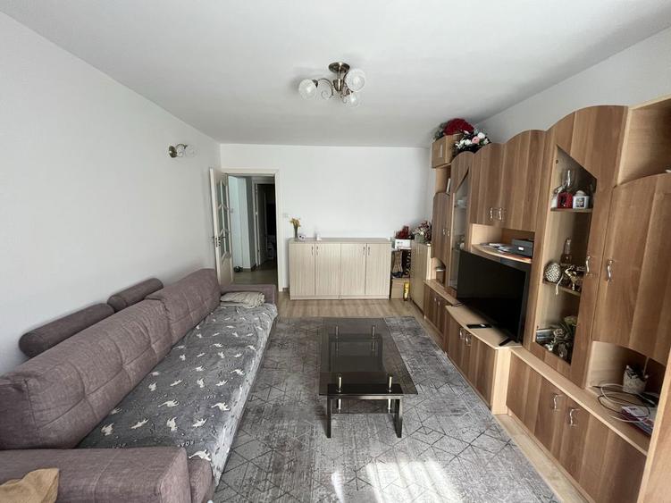 Apartament 2 camere, comf.1 decomandat - 1