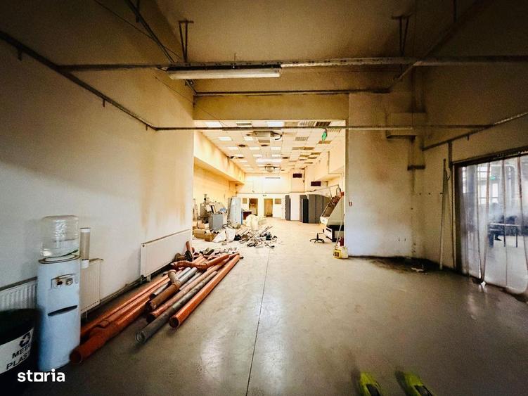 Spatiu Comercial de Vanzare Renovare Recenta, Aproape de Metrou - 10