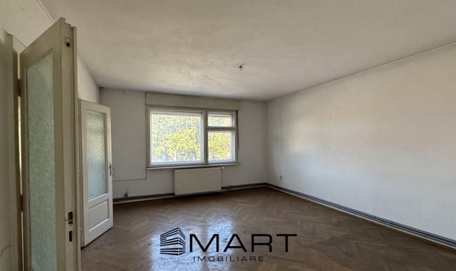 Casa  5 Camere 160 mp, zona  Aurel Vlaicu - 17