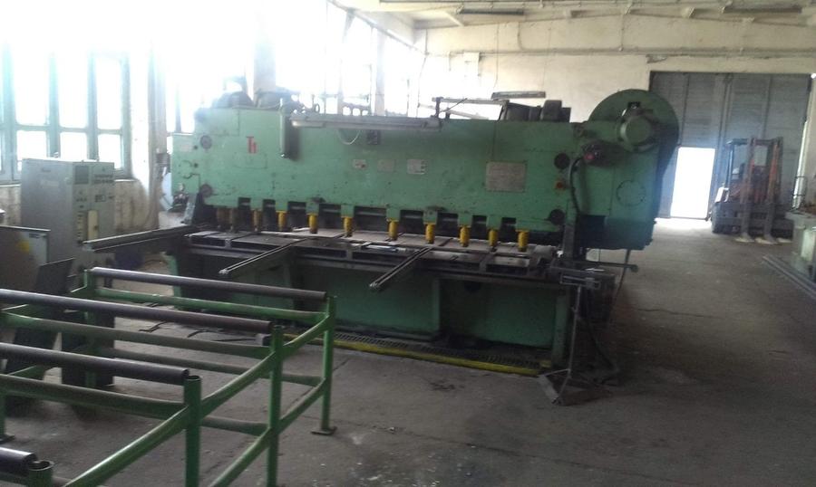 Vand/inchiriez hala industriala 1000mp, atelier confectii metalice - 2