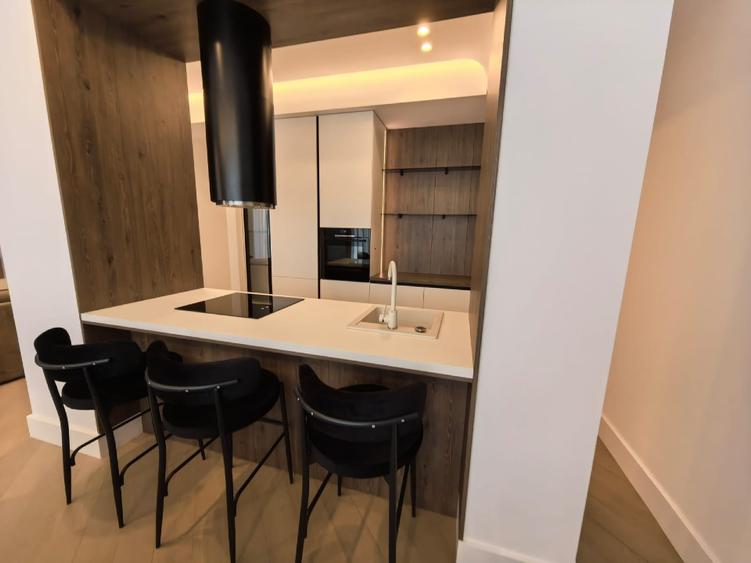 Direct proprietar - apartament 4 camere de inchiriat Cortina 126 Erou Iancu N. - 1